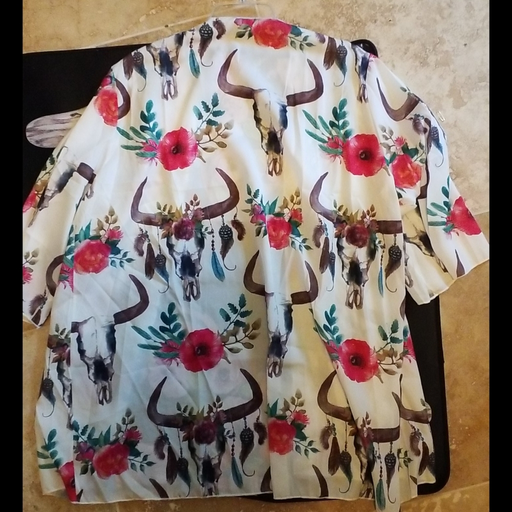 TRENDY Western Style Cow Skull Kimono - Picture 3 of 3